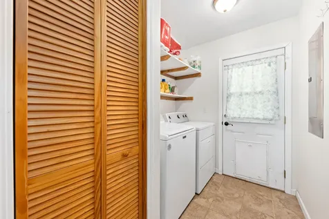 2042 Ranchero Road Glendale OR 97442