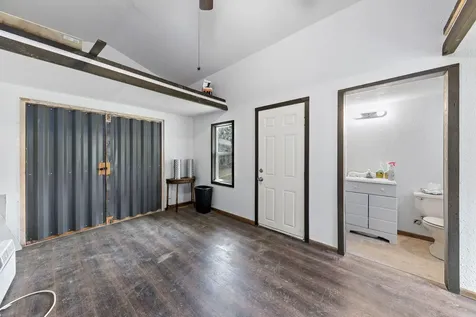 2042 Ranchero Road Glendale OR 97442