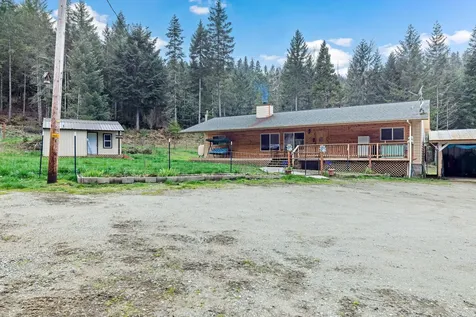 2042 Ranchero Road Glendale OR 97442
