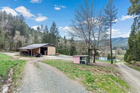 2042 Ranchero Road Glendale OR 97442