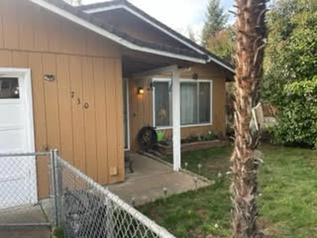 730 NE Oregon Avenue Grants Pass OR 97526