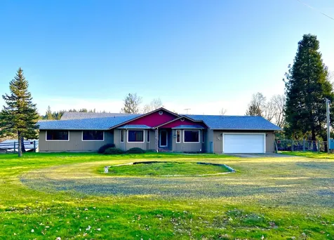 5525 Tunnel Loop Road Grants Pass OR 97526
