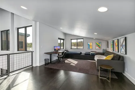 18855 Kuhlman Road Bend OR 97703