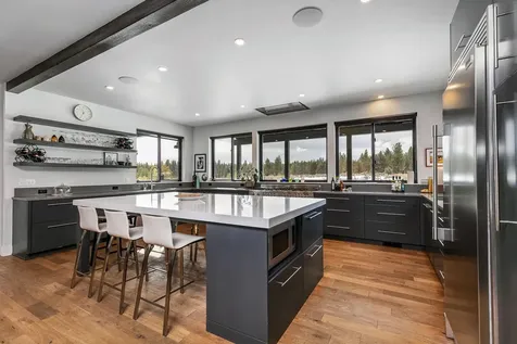 18855 Kuhlman Road Bend OR 97703