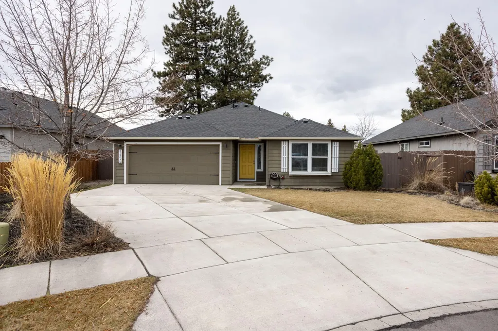 21209 SE Golden Market Lane Bend OR 97702