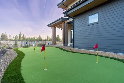 3199 NW Strickland Way Bend OR 97703