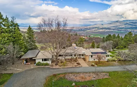 4025 Pioneer Road Medford OR 97501