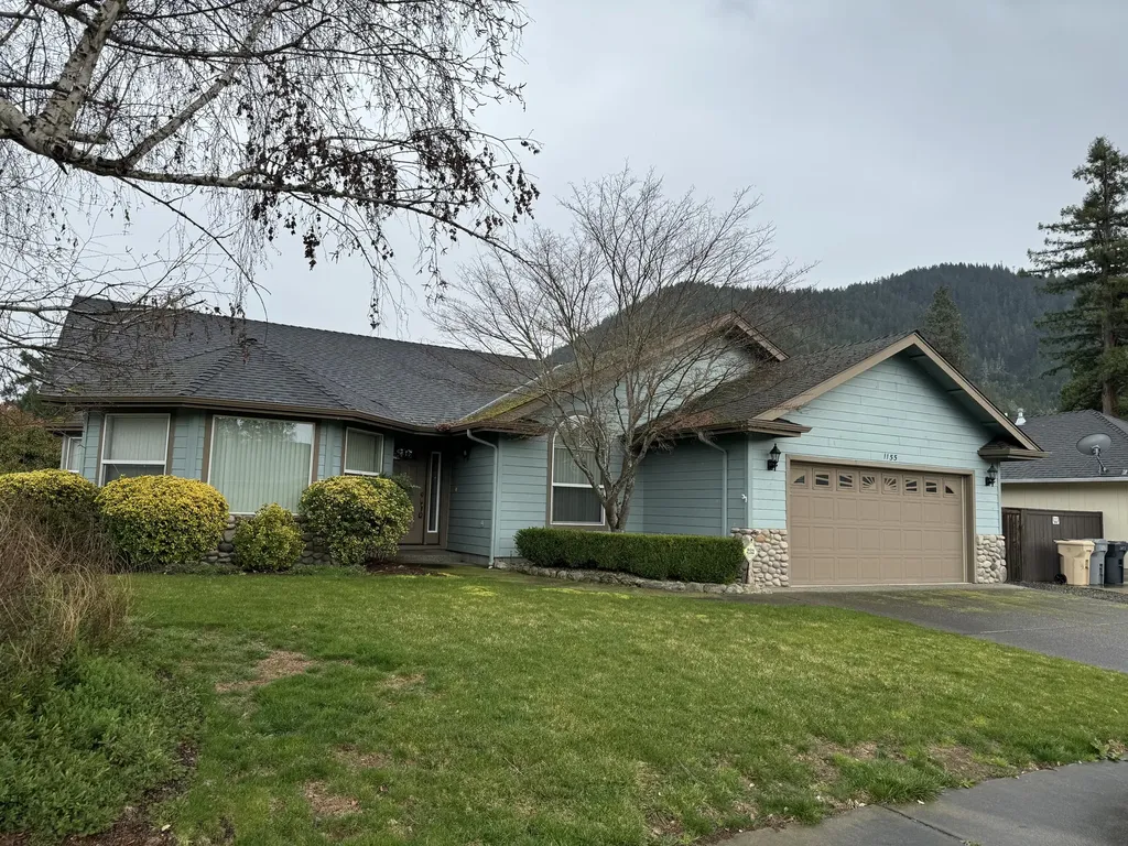 1155 SE Krystin Place Grants Pass OR 97526