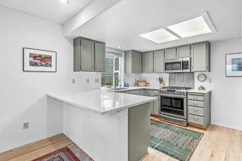 450 Lori Lane Ashland OR 97520