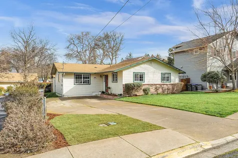 264 Palm Avenue Ashland OR 97520
