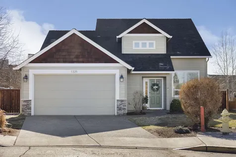 1325 NW 16th Court Redmond OR 97756