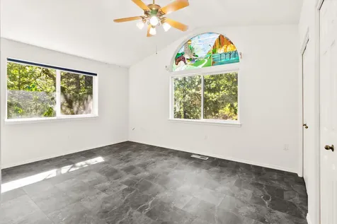 1281 N Pinnon Road Grants Pass OR 97526