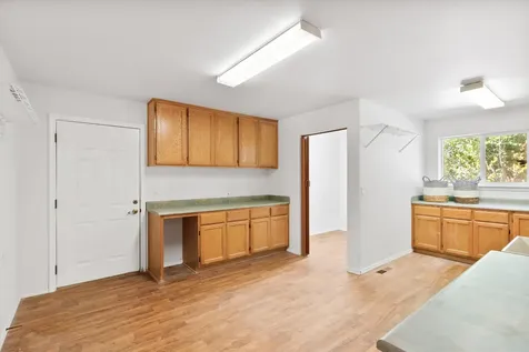 1281 N Pinnon Road Grants Pass OR 97526