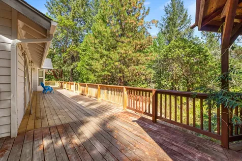 1281 N Pinnon Road Grants Pass OR 97526