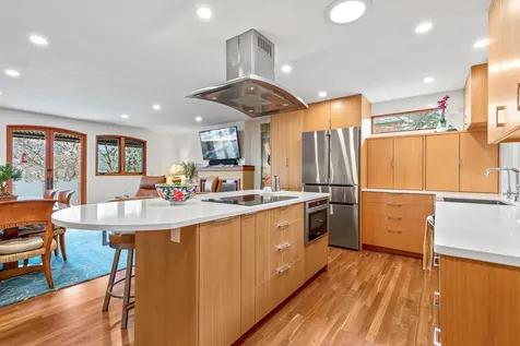 499 Iowa Street Ashland OR 97520