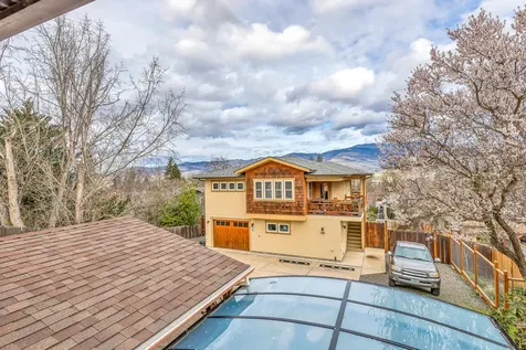 499 Iowa Street Ashland OR 97520