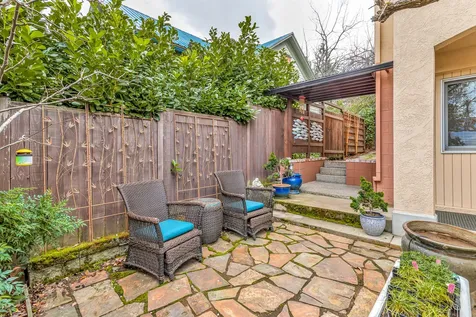 499 Iowa Street Ashland OR 97520