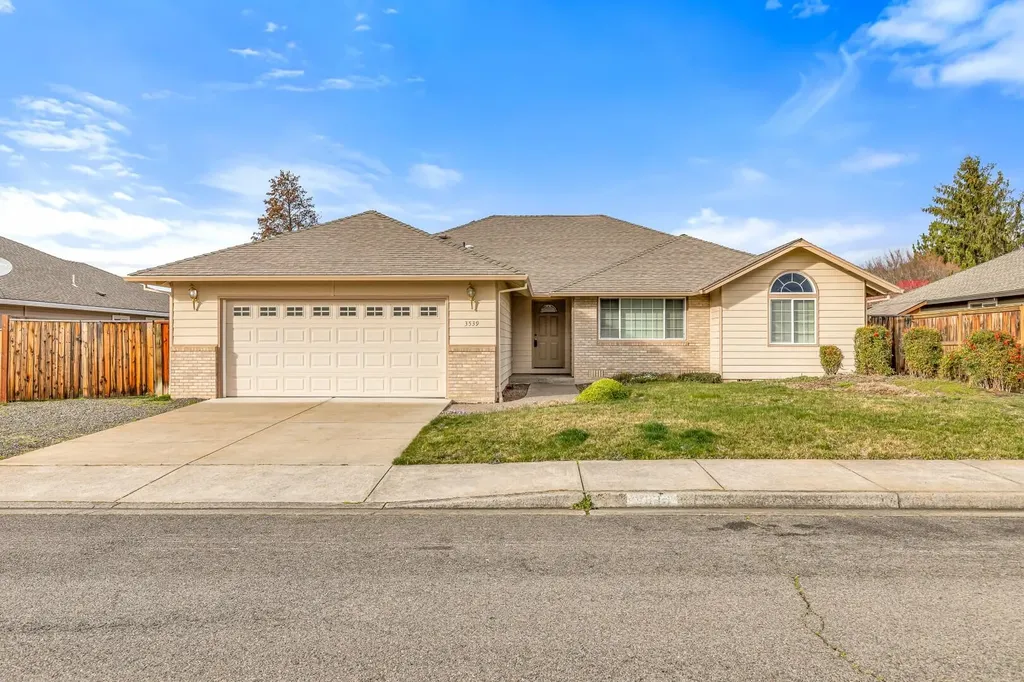 3539 Blue Blossom Drive Medford OR 97504
