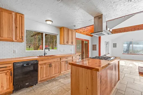 486 Tunnel Creek Road Grants Pass OR 97526