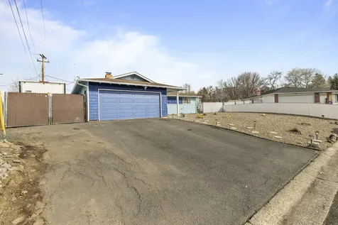 913 Merryman Drive Klamath Falls OR 97603