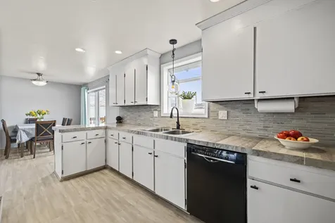 913 Merryman Drive Klamath Falls OR 97603