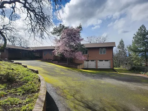 330 Harvard Place Medford OR 97504
