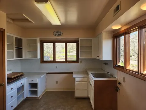 330 Harvard Place Medford OR 97504