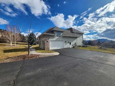 9462 Greenbriar Drive Klamath Falls OR 97603