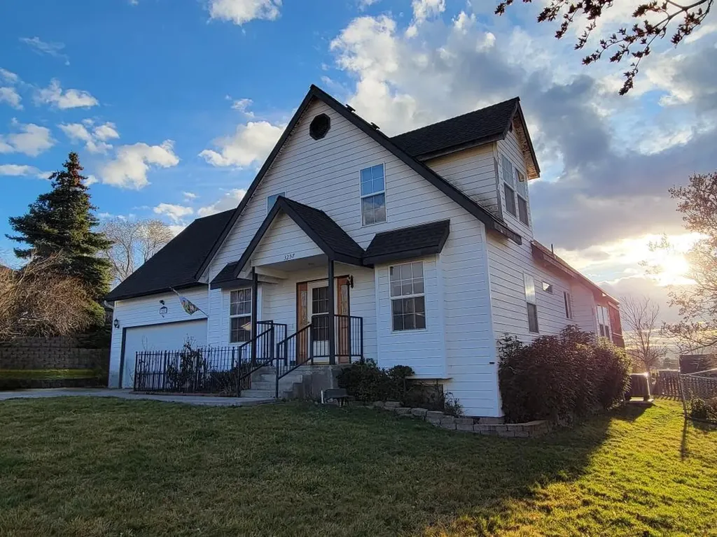 3257 NE Yellowpine Road Prineville OR 97754
