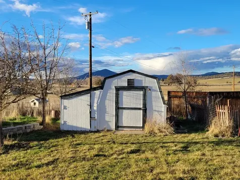 3257 NE Yellowpine Road Prineville OR 97754