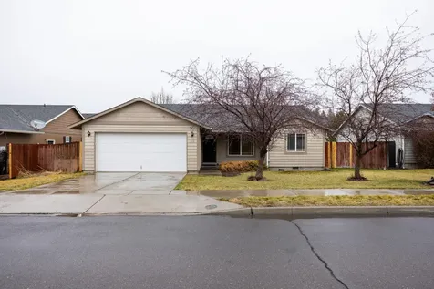 515 NE Black Bear Street Prineville OR 97754