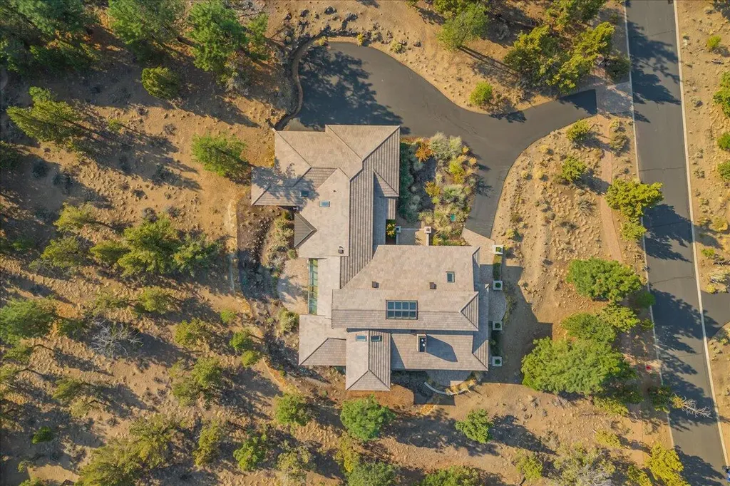 1611 NW Wild Rye Circle Bend OR 97703