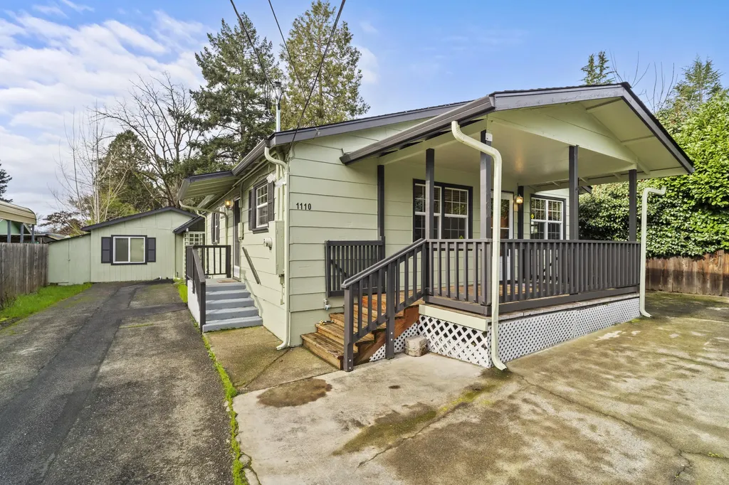 1110 SW Greenwood Avenue Grants Pass OR 97526