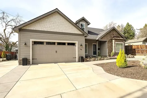 48 Black Oak Drive Medford OR 97504