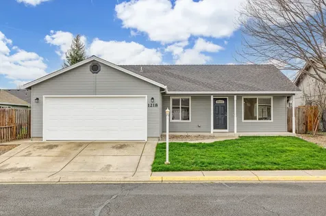 1218 Pheasant Way Central Point OR 97502