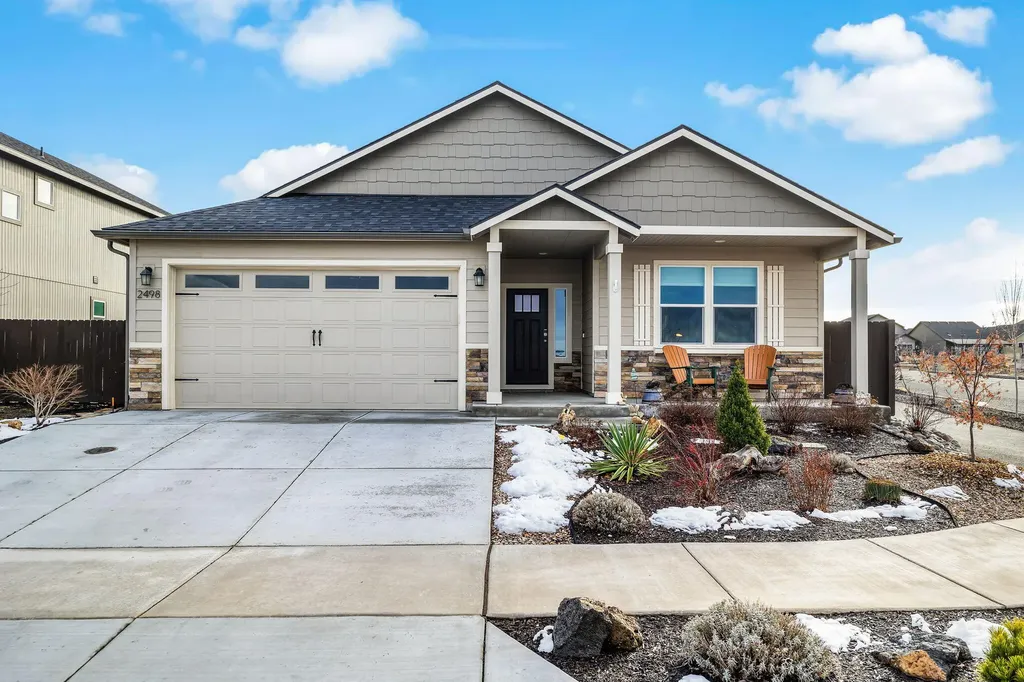 2498 NW Kingwood Avenue Redmond OR 97756