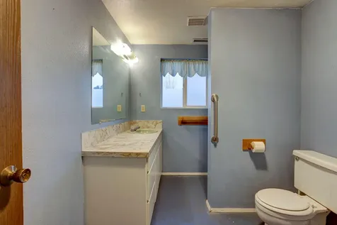 1148 NE Scenic Drive Madras OR 97741