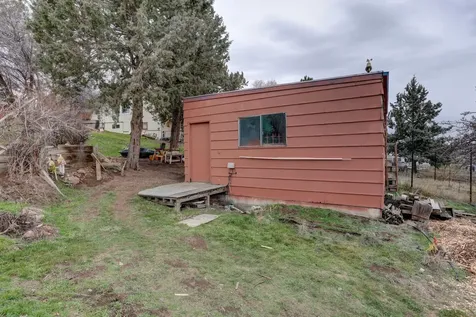 1148 NE Scenic Drive Madras OR 97741