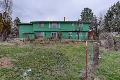 1148 NE Scenic Drive Madras OR 97741