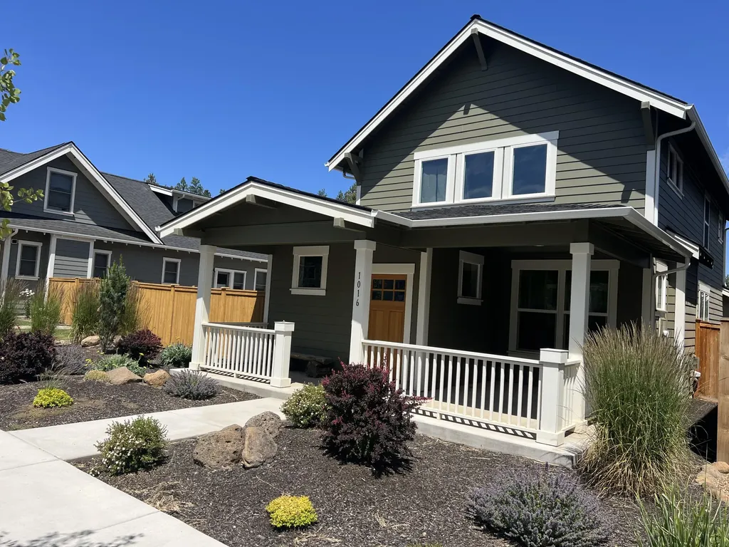 1016 E Black Butte Avenue Sisters OR 97759