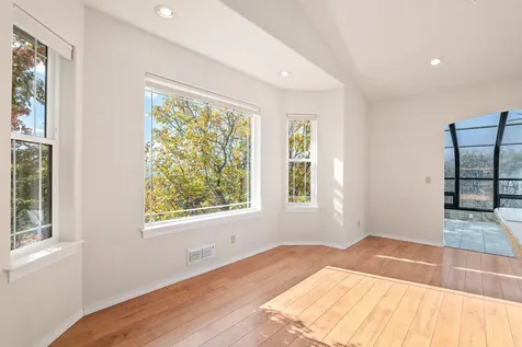 142 NW Native Run Loop Grants Pass OR 97526