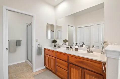 142 NW Native Run Loop Grants Pass OR 97526