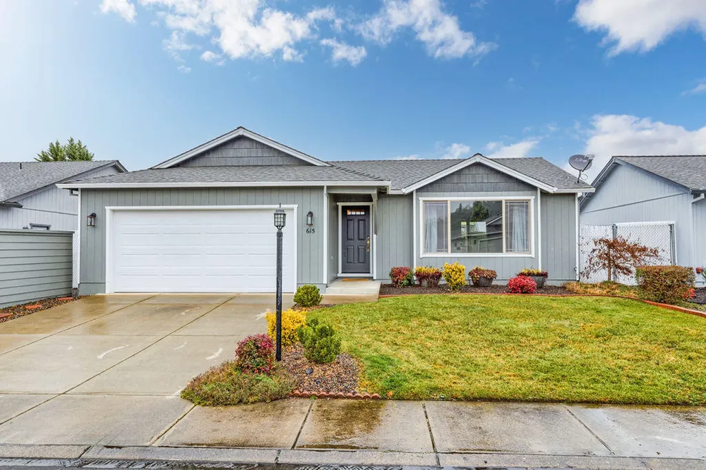 615 Karic Way Eagle Point OR 97524
