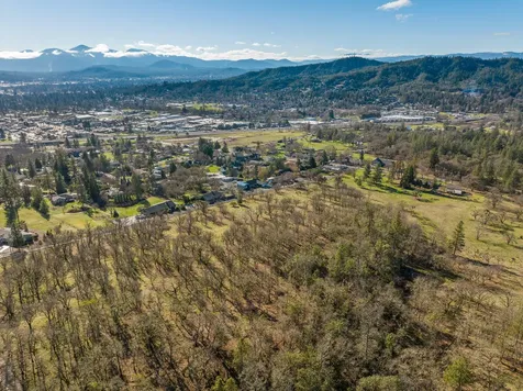 2487 Scoville Road Grants Pass OR 97526