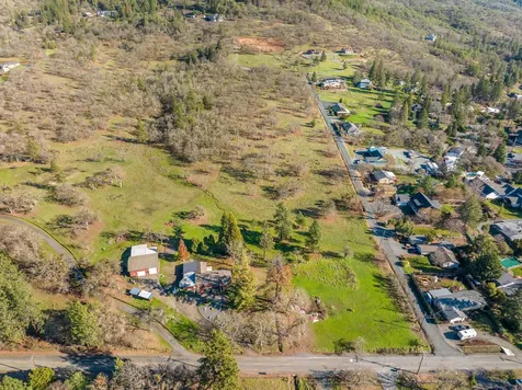 2487 Scoville Road Grants Pass OR 97526
