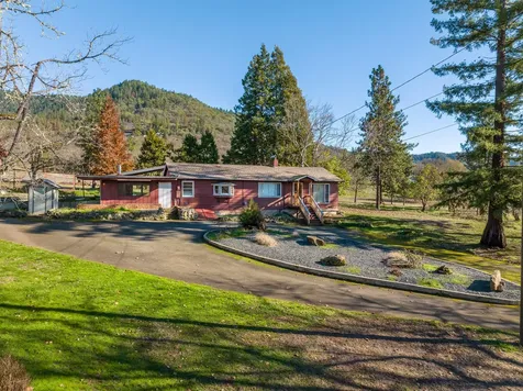 2487 Scoville Road Grants Pass OR 97526