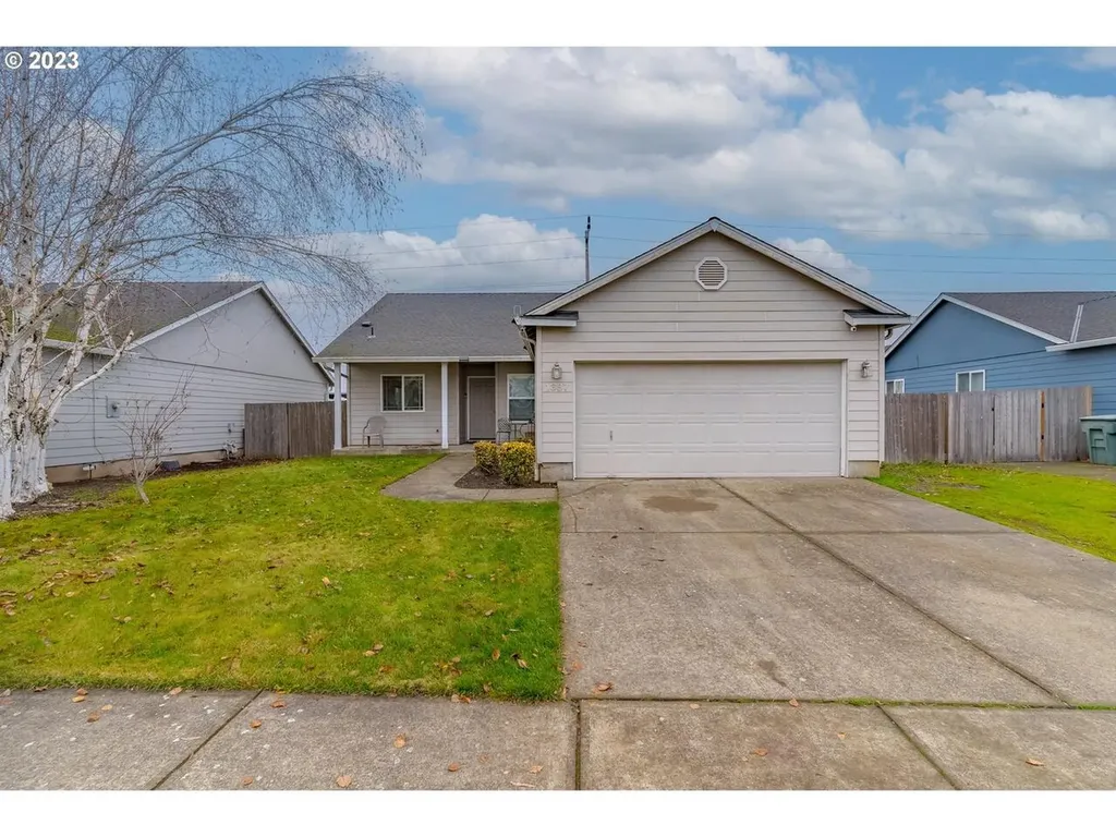1387 Trent Avenue N Keizer OR 97303