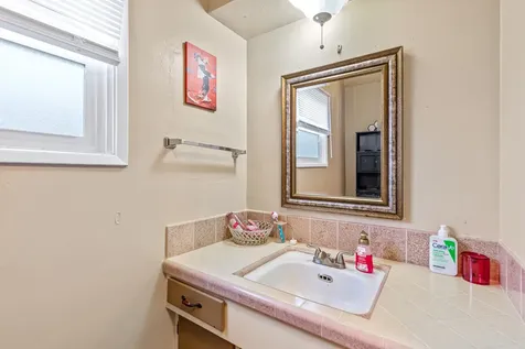 400 N 10th Street Central Point OR 97502