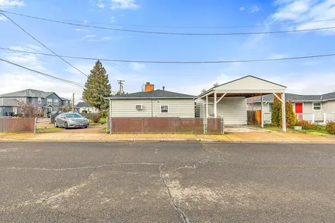 400 N 10th Street Central Point OR 97502