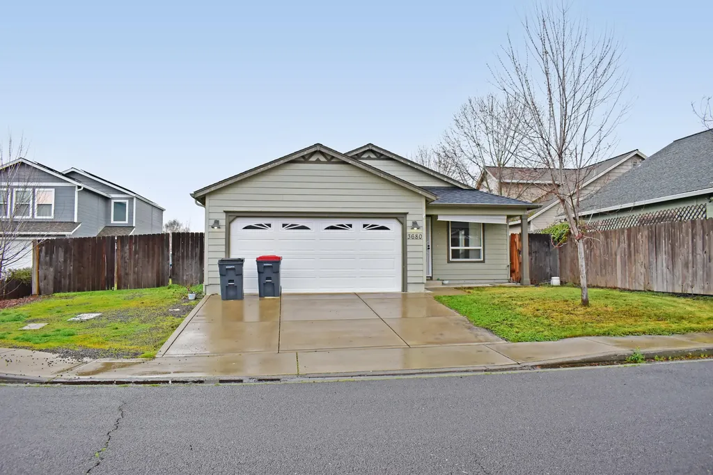 3680 Abigail Drive White City OR 97503